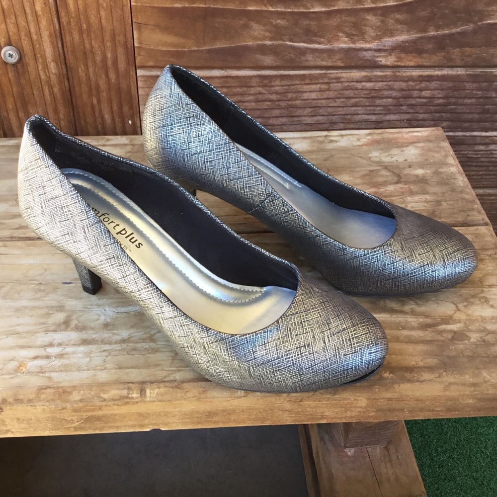 Comfort Plus by Predictions Classic Grey Thatch Pump